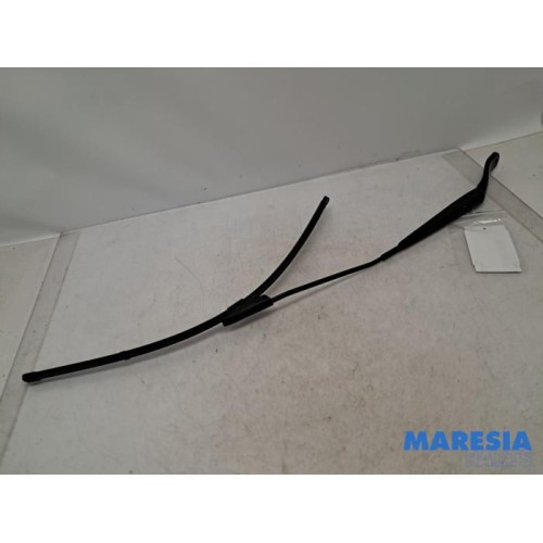 Peugeot - Expert - Front wiper arm