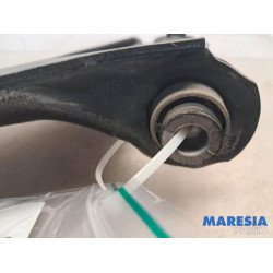 Renault - Kangoo - Front lower wishbone, right