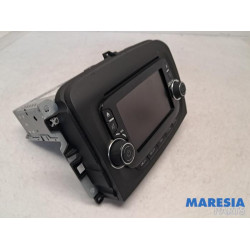 Fiat - 500L - Radio