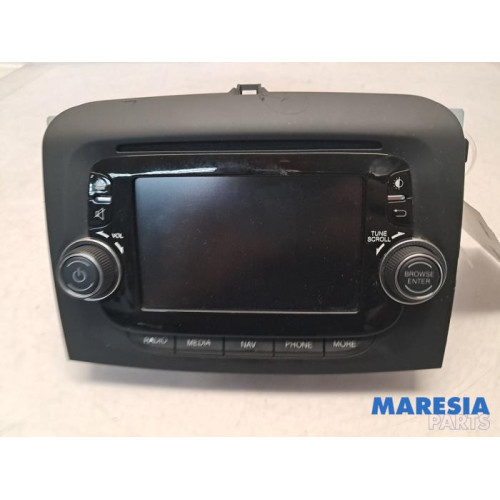 Fiat - 500L - Radio