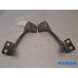 Renault - Kangoo - Bonnet Hinge