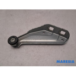 Renault - Kangoo - Sliding door roller, right