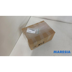 Renault - Kangoo - Sliding door roller, left