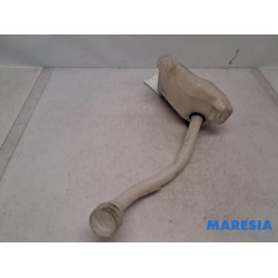 Renault - Kangoo - Front windscreen washer reservoir