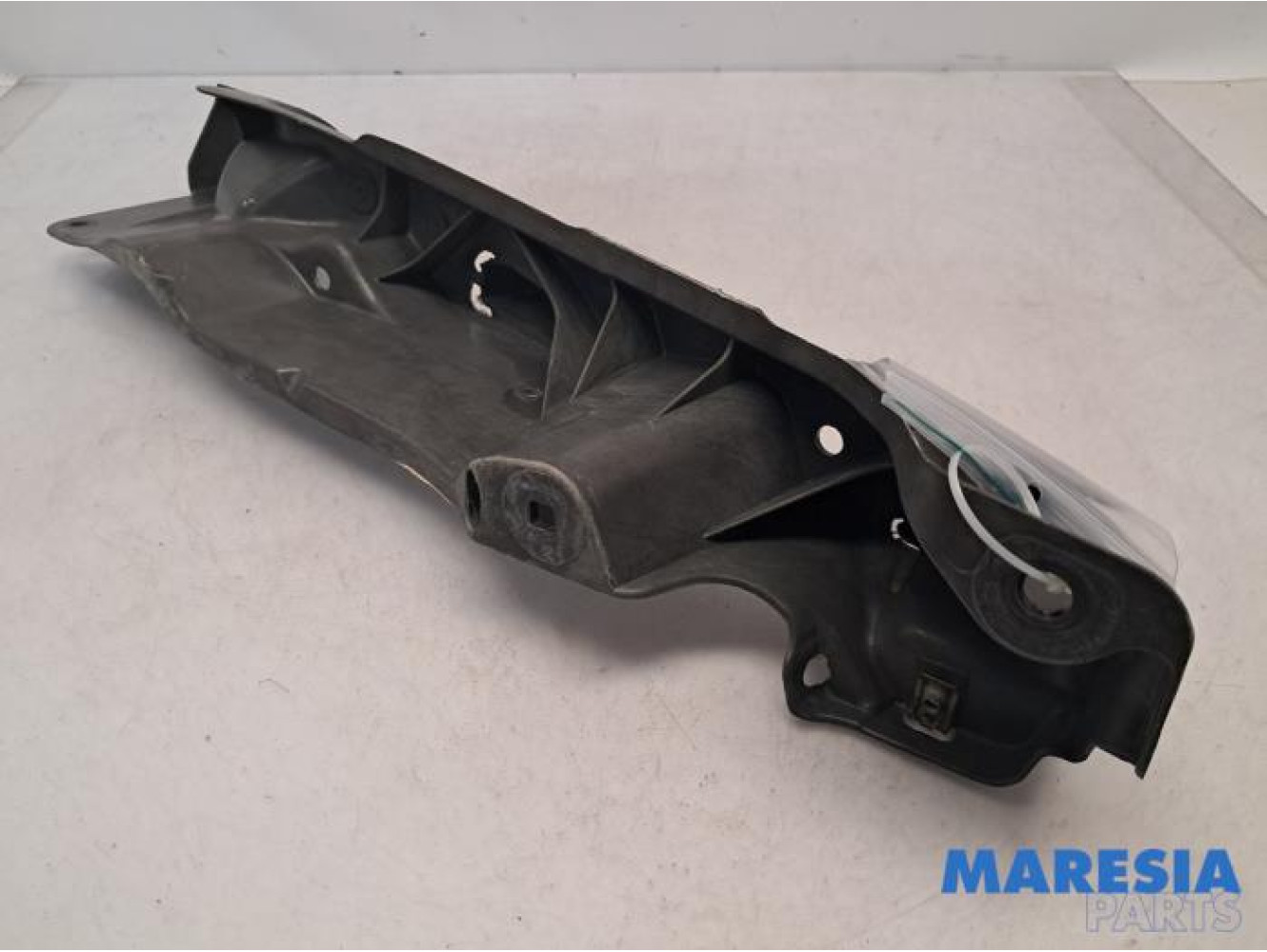 Renault - Kangoo - Front right screen carrier