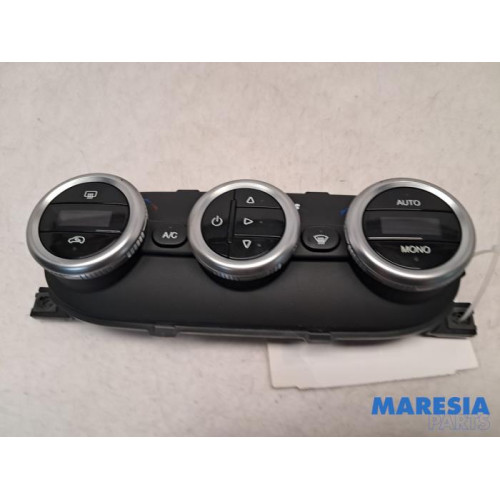 Fiat - 500L - Heater control panel