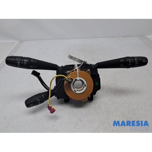 Fiat - 500L - Steering column stalk