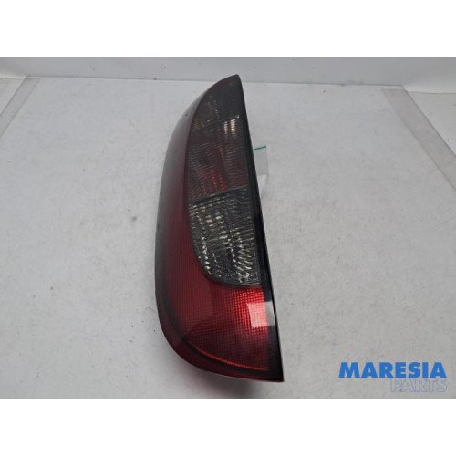 Opel - Corsa - Achterlicht links