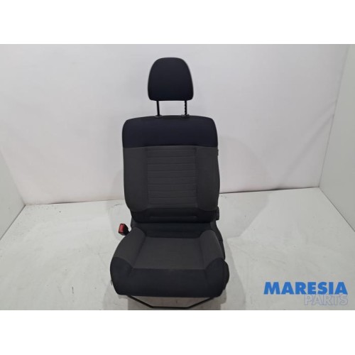Citroen - C4 Cactus - Seat, left
