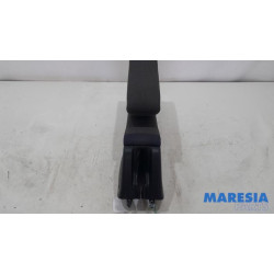 Citroen - C4 Cactus - Armrest