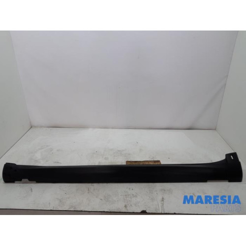 Citroen - C4 Cactus - Door sill left