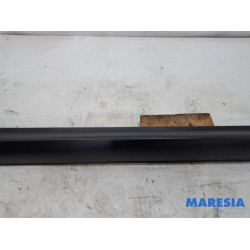 Citroen - C4 Cactus - Marche-pied (list de couverture) droite