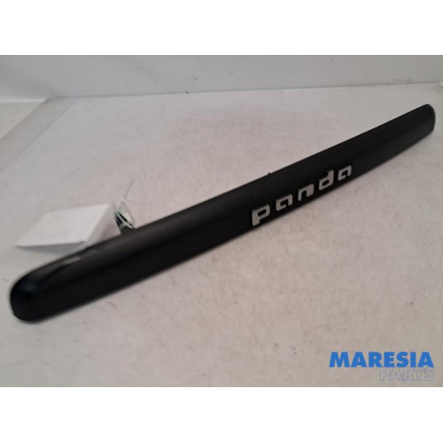 Fiat - Panda - Tailgate handle