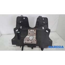 Fiat - 500L - Motor Schutzblech