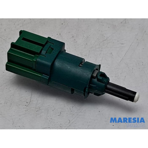 Citroen - C3 - Brake light switch