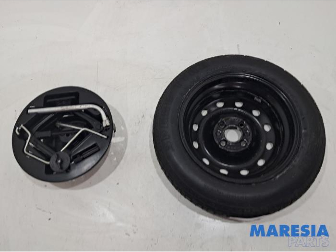 Fiat - 500 - Krikset + reservewiel