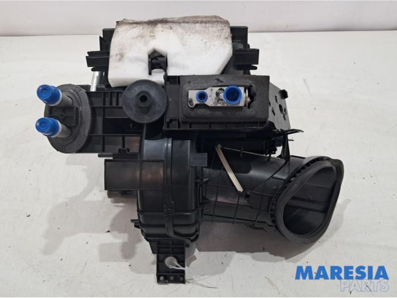 Citroen - C4 Cactus - Heater housing