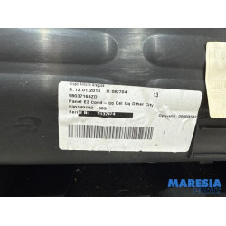 Citroen - C4 Cactus - Door trim 4-door, front left