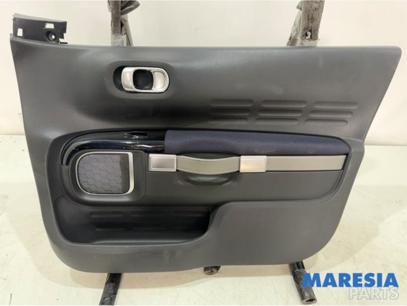 Citroen - C4 Cactus - Front door trim 4-door, right
