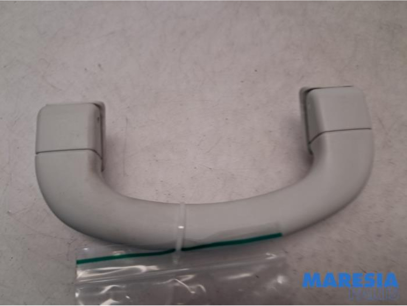 Fiat - 500L - Handle