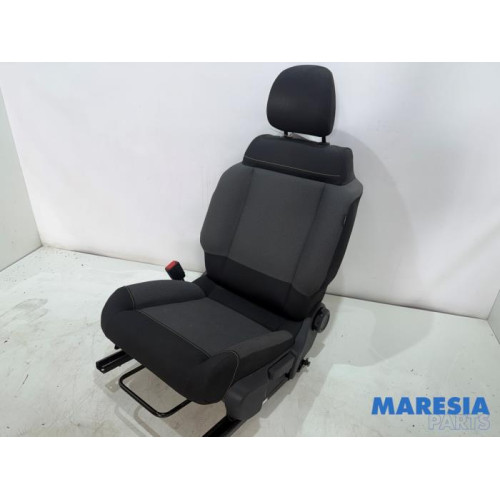 Citroen - C3 - Stoel links