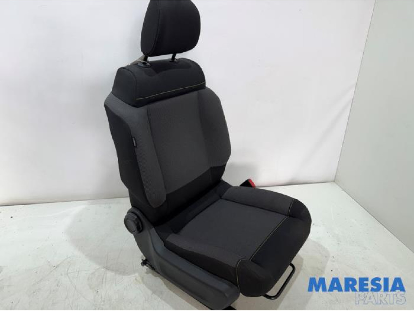 Citroen - C3 - Seat, right