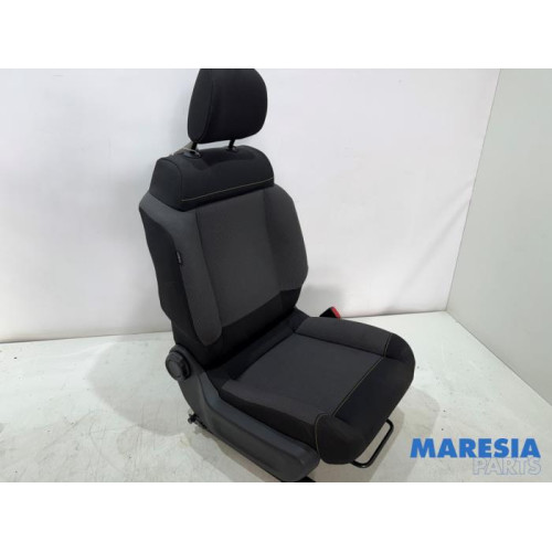 Citroen - C3 - Seat, right