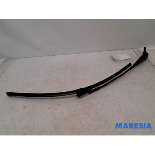 Citroen - C3 - Front wiper arm