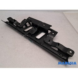 Citroen - C3 - Rear bumper bracket central