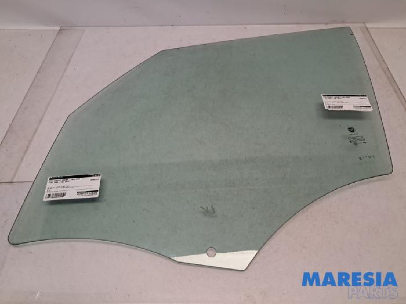 Fiat - 500L - Door window 4-door, front left