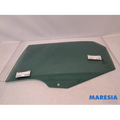 Fiat - 500L - Rear door window 4-door, left
