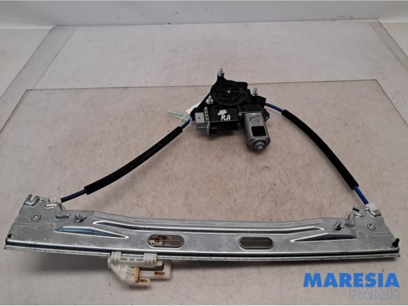 Fiat - 500L - Rear door window mechanism 4-door, right