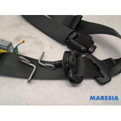 Fiat - 500L - Front seatbelt, left