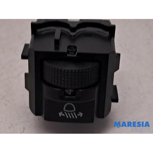 Peugeot - Expert - AIH headlight switch