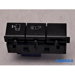 Peugeot - Expert - Tailgate switch