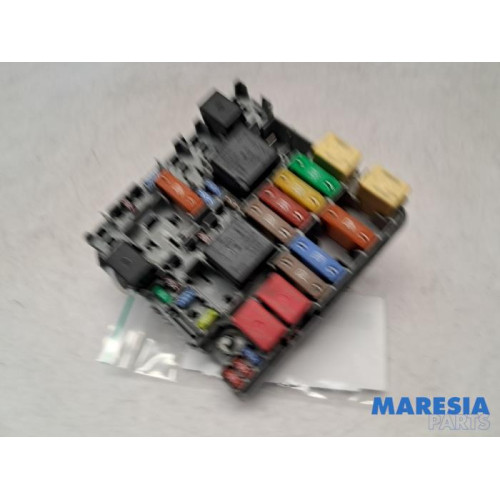 Fiat - 500L - Fuse box