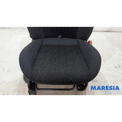 Fiat - Doblo - Seat, right