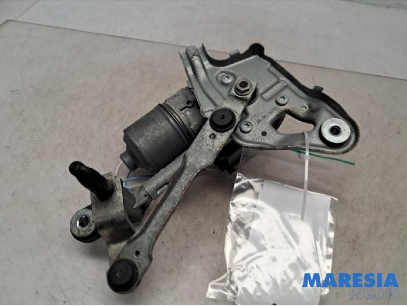 Peugeot - 3008 - Front wiper motor