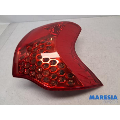 Peugeot - 3008 - Taillight, right