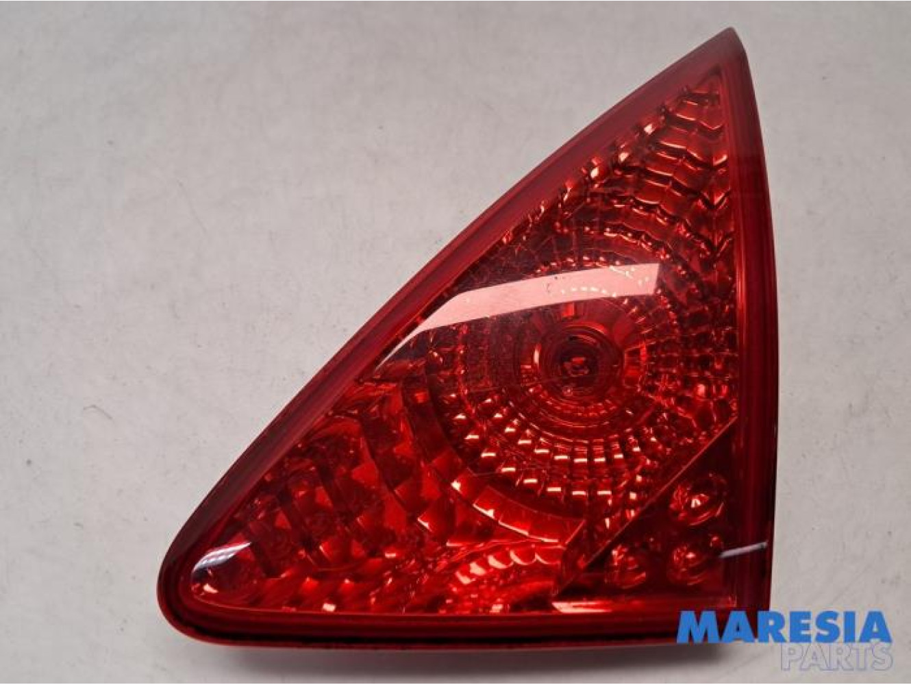 Peugeot - 3008 - Taillight, right