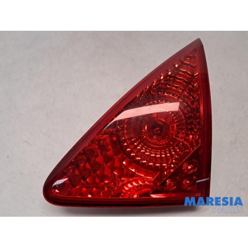 Peugeot - 3008 - Taillight, right
