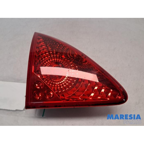 Peugeot - 3008 - Taillight, left