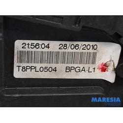 Peugeot - 3008 - Fuse box
