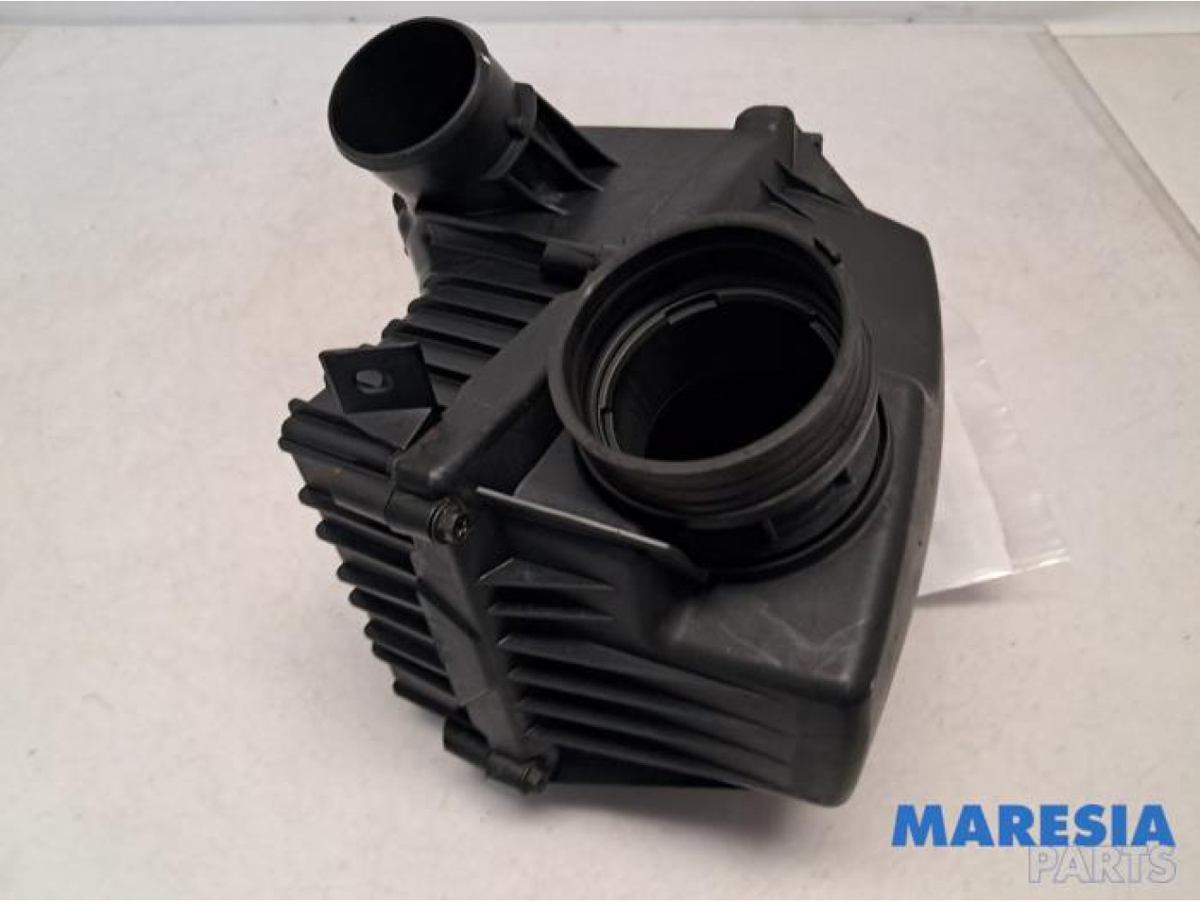 Fiat - 500L - Air box