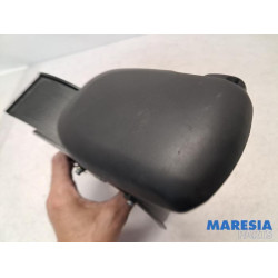 Fiat - 500L - Parking brake lever