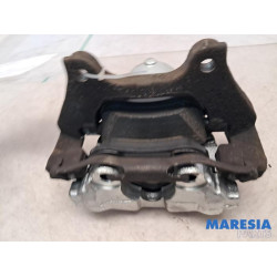 Fiat - 500L - Bremszange links vorne
