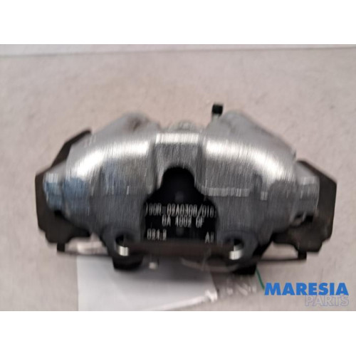 Fiat - 500L - Front brake calliper, left