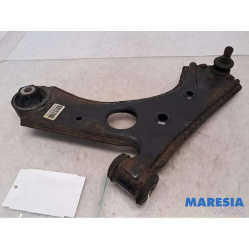 Fiat - 500L - Querlenker links vorne