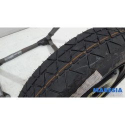 Peugeot - 207 - Krikset + reservewiel