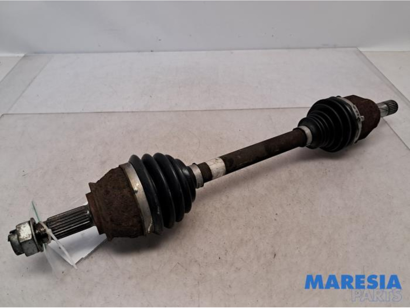 Fiat - 500L - Aandrijfas links-voor